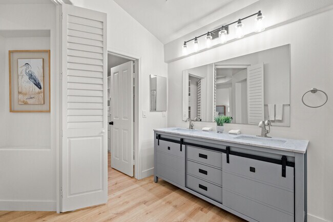 Building Photo - Gated Newport Coast 5BR w/ Pool Access