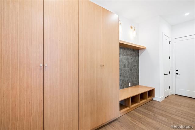 Building Photo - 3239 Robb St