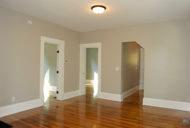 Building Photo - 234 Marion Ave NW