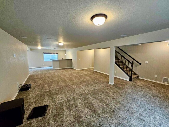 Building Photo - Stunning 4 Bedroom Ranch Home in Falcon!