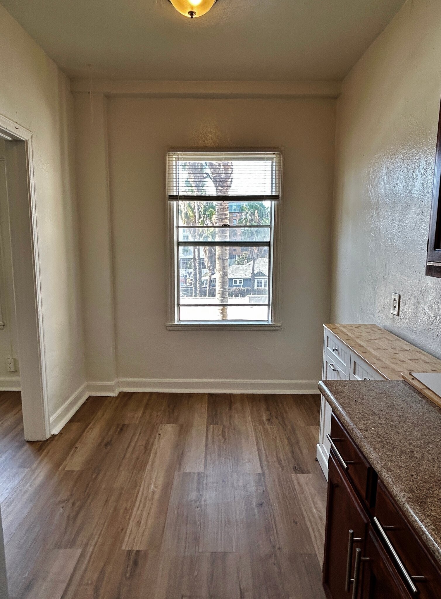 Building Photo - 1523 N McCadden Pl