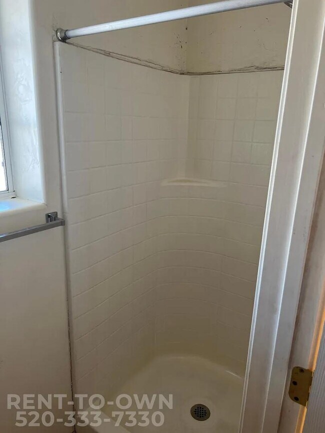 Building Photo - 1173 Calle Chaparral