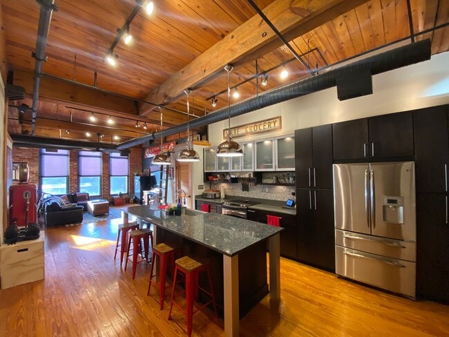 Building Photo - Stunning Fully Furnished Loft in the Heart of Norfolk