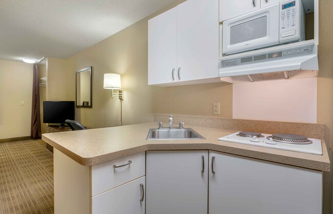 Building Photo - Furnished Studio-South Bend - Mishawaka - ...