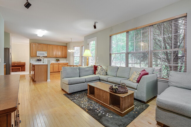 Building Photo - 1999 Trevino Terrace