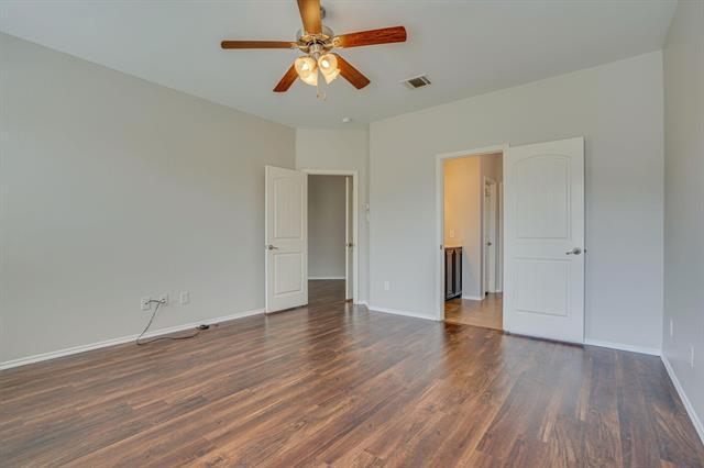 Building Photo - 4717 Hidden Pond Dr