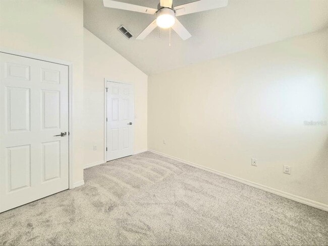 Building Photo - 2214 Green Oaks Ln