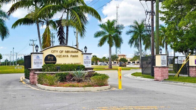 Building Photo - 5109 SW 141st Ave