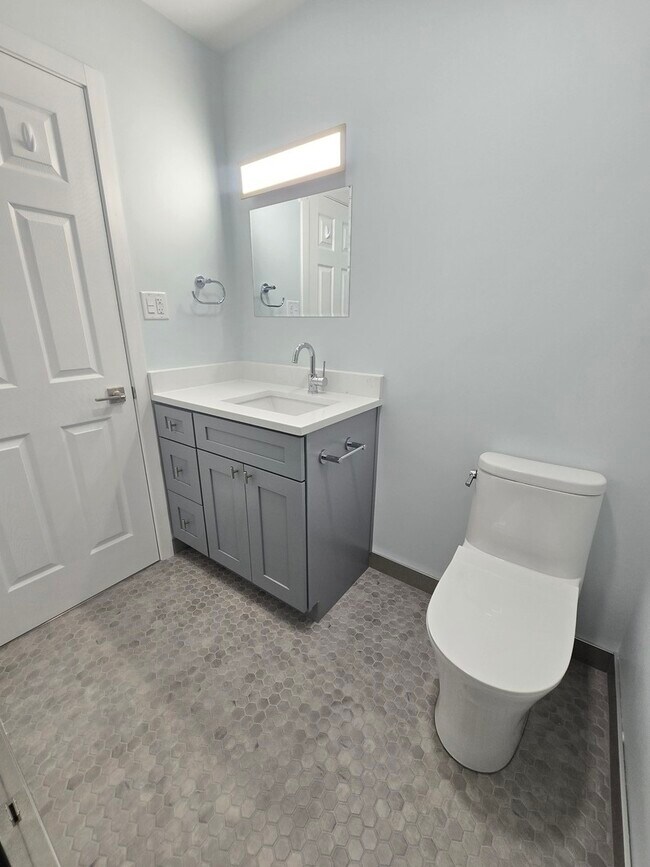 Building Photo - 4508 Elm Ave