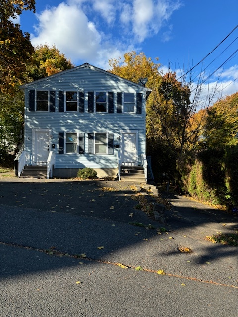 Building Photo - 25 11th St