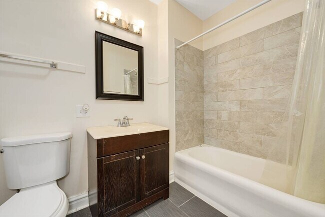 Building Photo - 3617 N Sawyer Ave