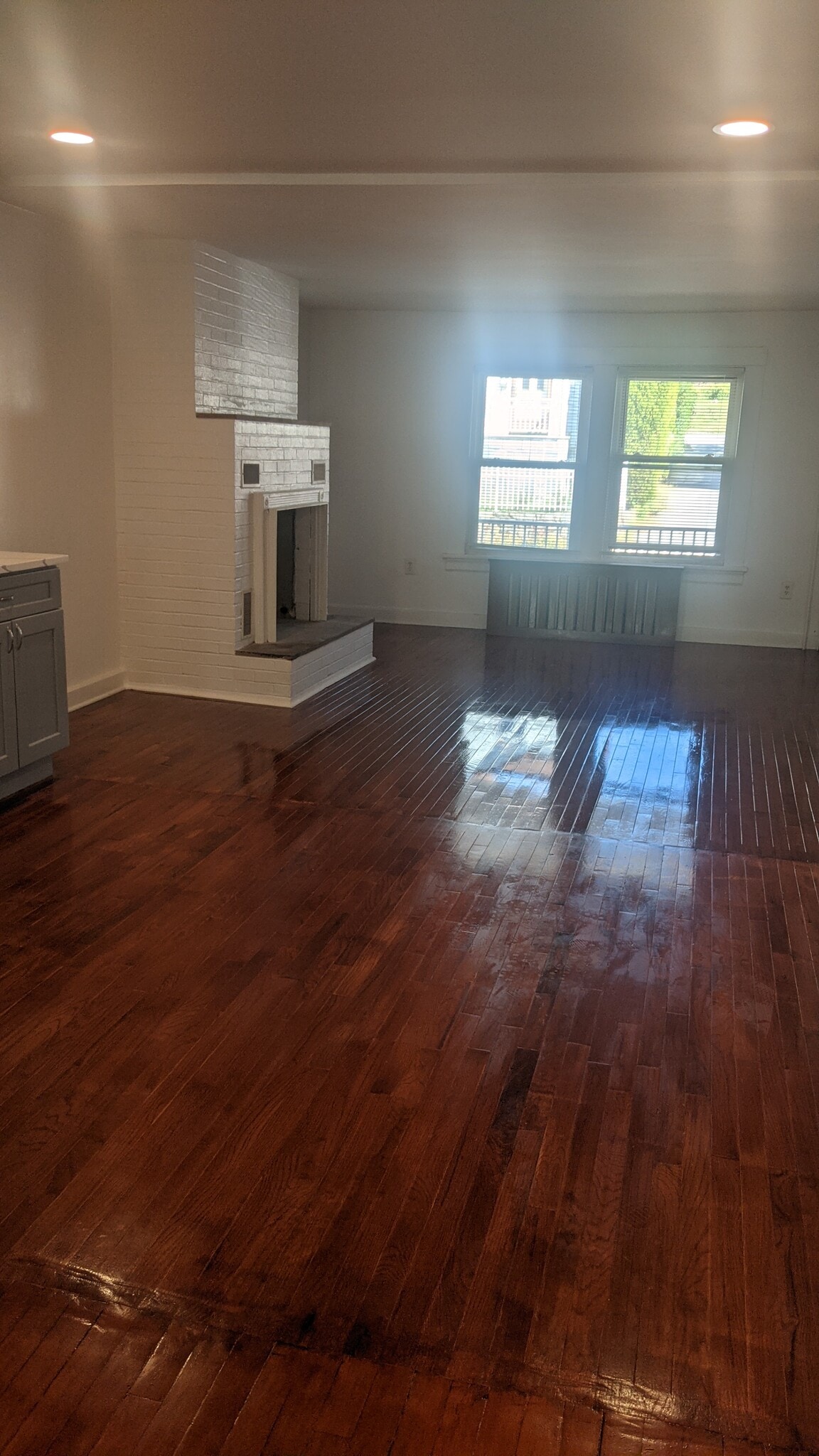 Building Photo - 14 Croton St