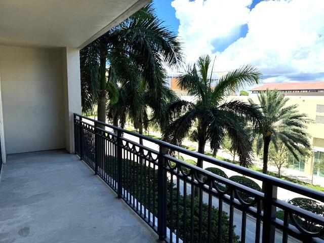 Building Photo - 550 Okeechobee Blvd