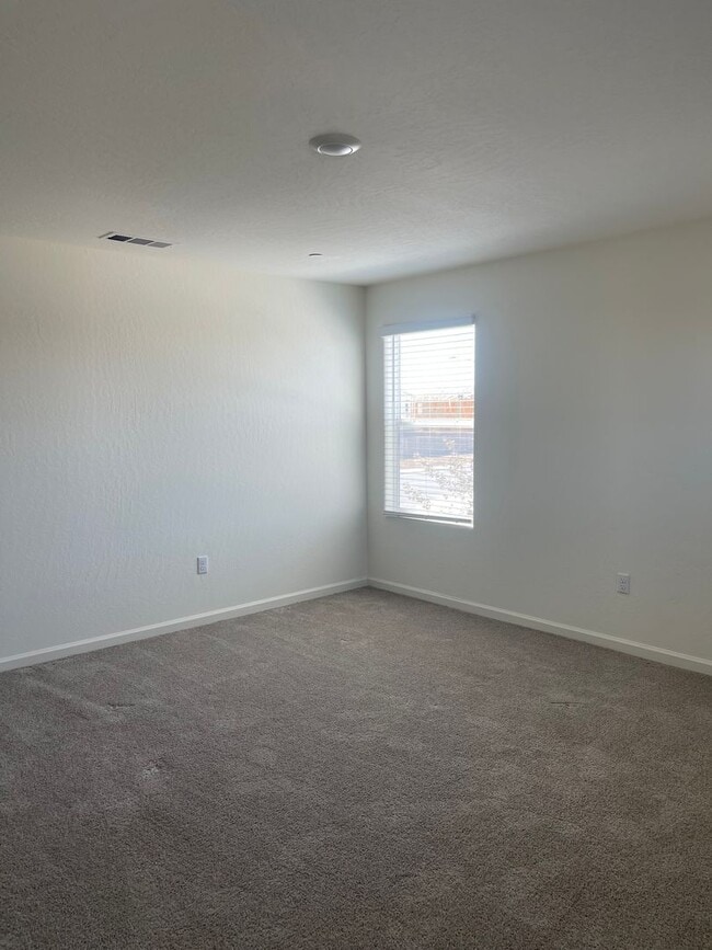 Building Photo - 4-Bedroom, 2.5-Bath Corner Home