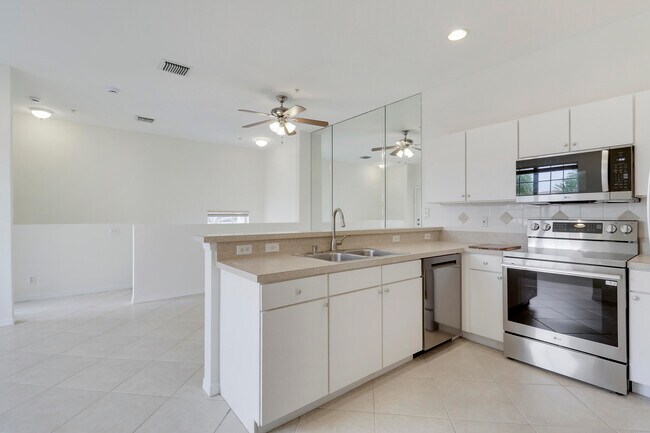 Building Photo - 110 Lighthouse Cir