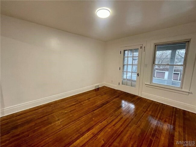 Building Photo - 434 23rd St