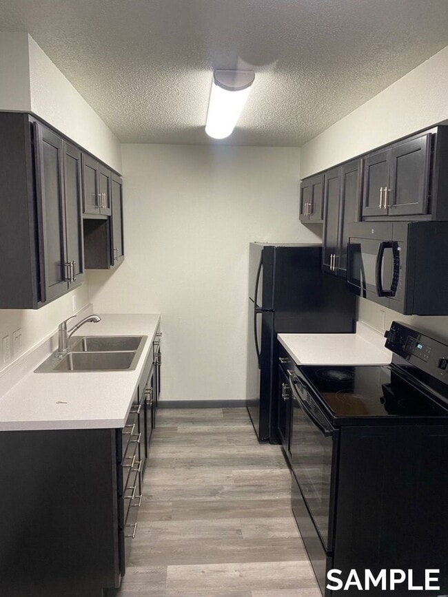 Building Photo - Rose Hill Apartments