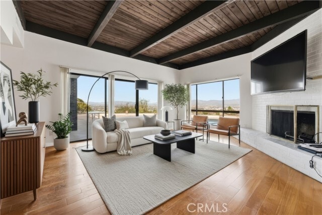 Building Photo - 3329 Dona Rosa Dr