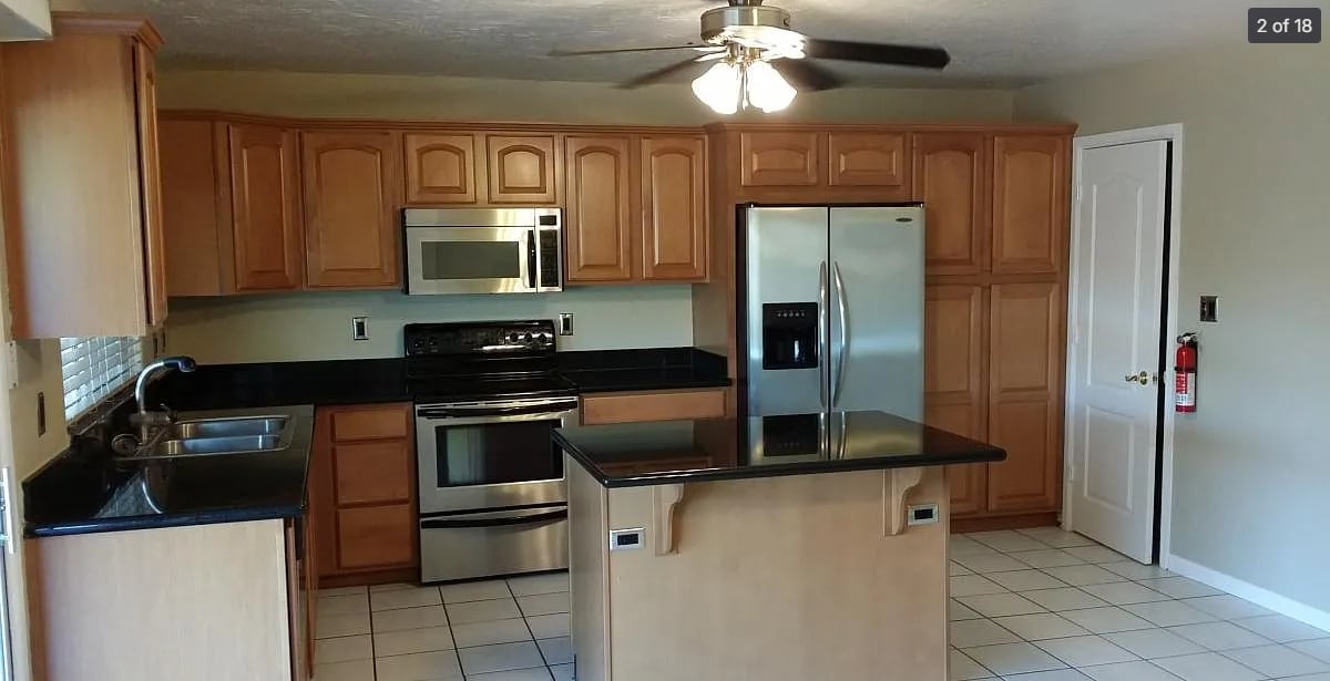 Building Photo - 2519 E Pebble Beach Dr