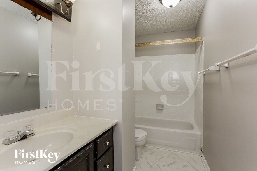 Building Photo - 418 Andrea Dr