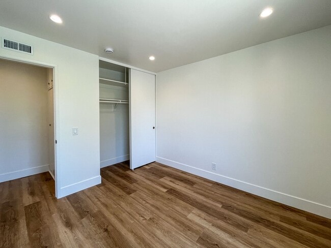 Building Photo - 5281 Tattershall Ave