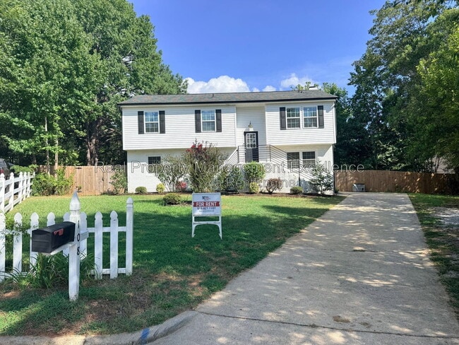 Building Photo - 108 Hassell Ct