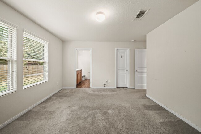 Building Photo - 2638 Bedrock Ln