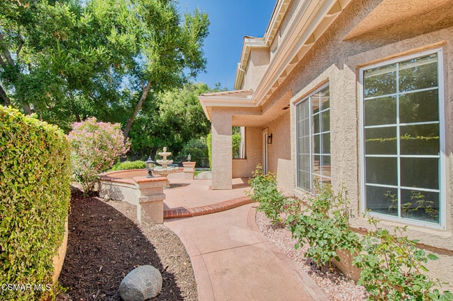 Building Photo - 1044 Cherry Creek Cir