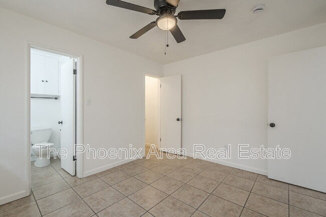 Building Photo - 787 W Flint St