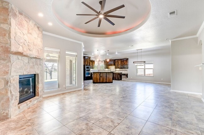 Building Photo - 7026 Chimney Hill Dr