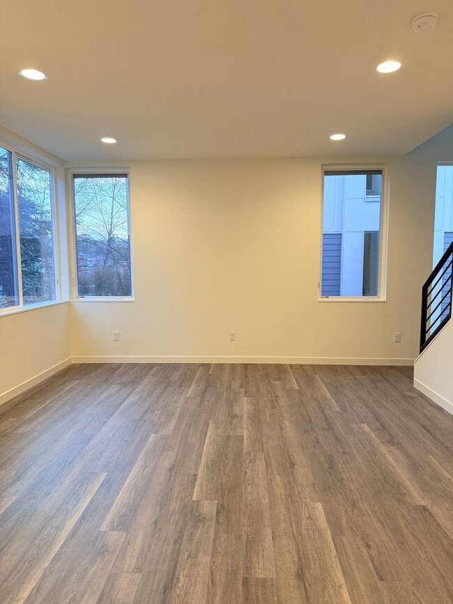 Building Photo - Brand New 3bd Townhome!
