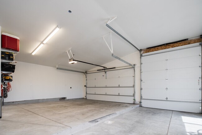 Building Photo - 2036 Eliot St
