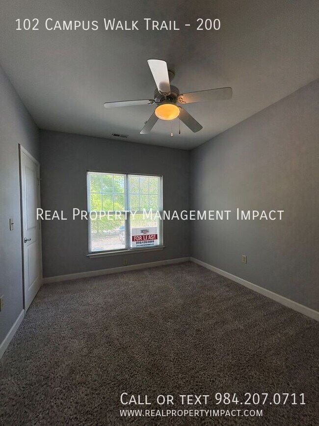 Building Photo - 102 Campus Walk Trl