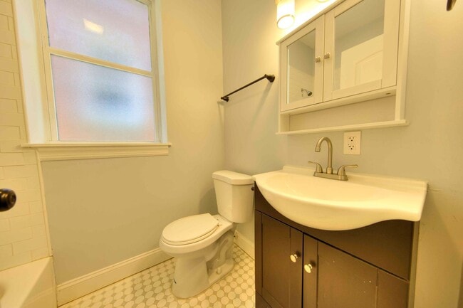 Building Photo - 4145 Humphrey St