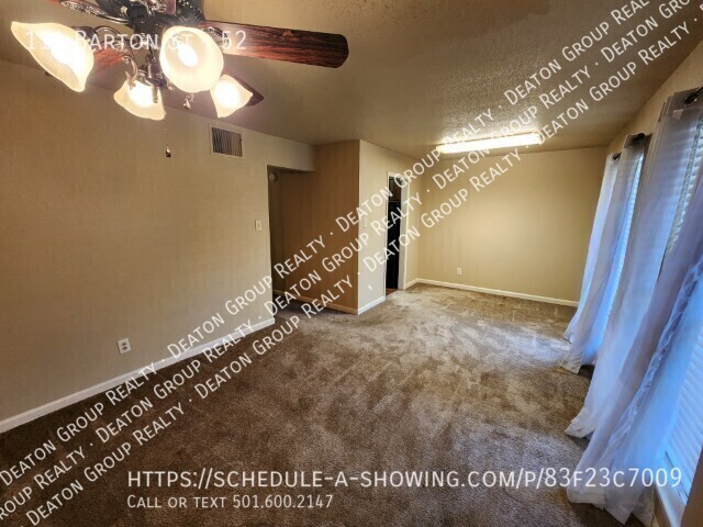 Primary Photo - 111 Barton St