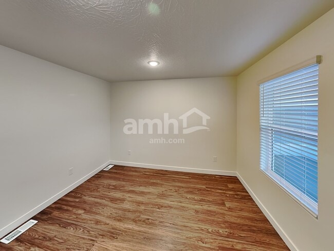 Building Photo - 3503 N Annabell St