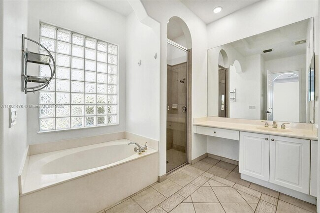 Building Photo - 3360 SW 195th Terrace