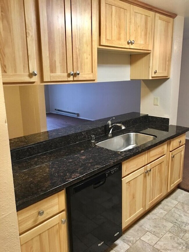 Primary Photo - 2 Bed 2 Bath Condo in San Pablo -- AVAILAB...