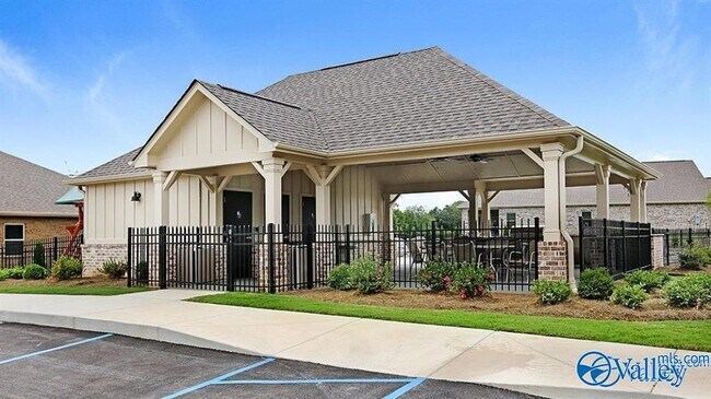 Building Photo - 109 Shrewsberry Dr