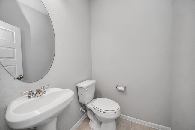 Building Photo - 3102 Trishelle Ct