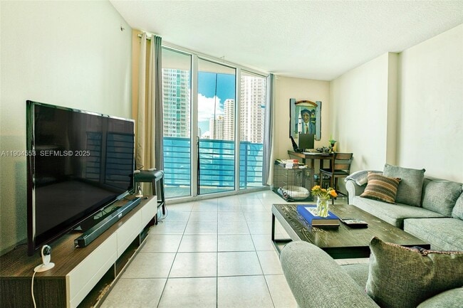 Building Photo - 325 S Biscayne Blvd