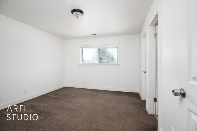 Building Photo - Adorable 3-Bedroom Condo in Prime Provo Lo...