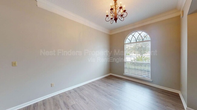 Building Photo - 11861 Lake Fern Dr