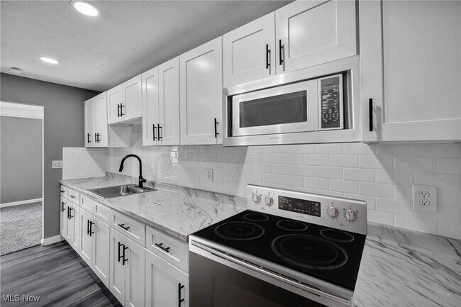 Building Photo - 20270 Ardwell Dr