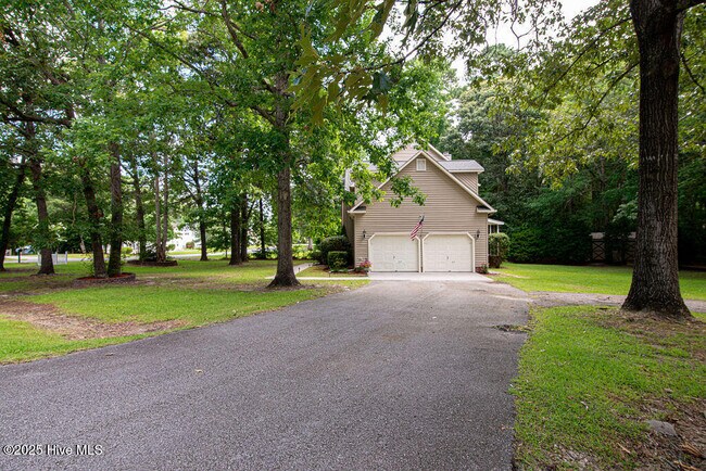 Building Photo - 149 Dockside Dr