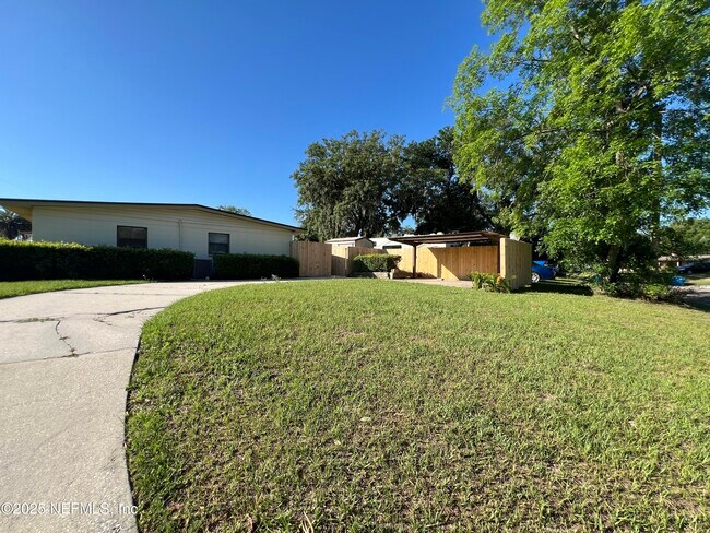 Building Photo - 11356 Renne Dr