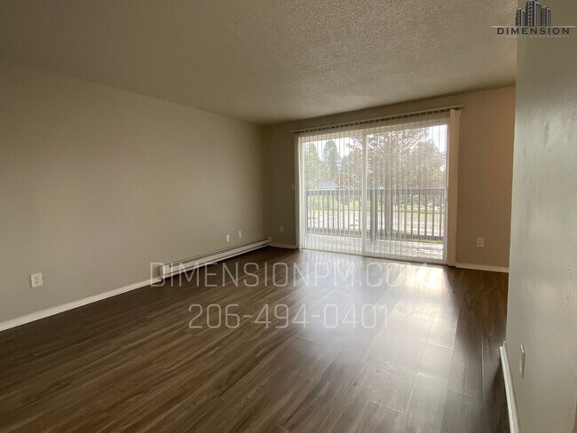 Interior Photo - 5403 Pacific Apartments