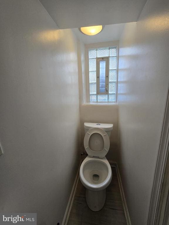 Building Photo - 831 Fanshawe St