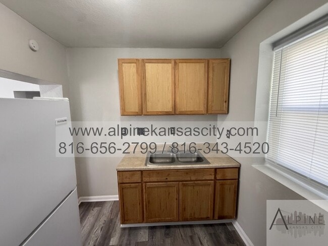 Building Photo - Small Affordable Home in Liberty