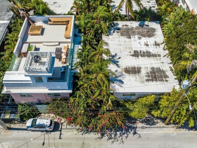 Building Photo - 1127 Meridian Ave